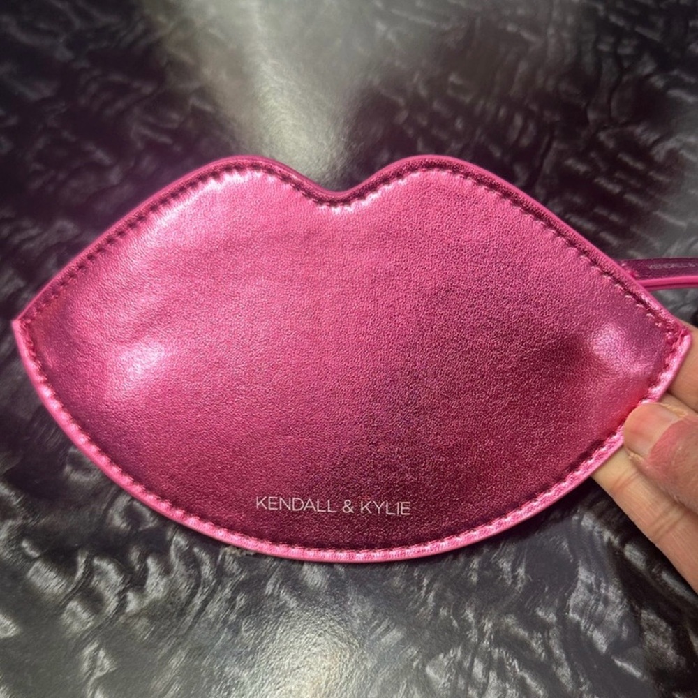 Kendall & Kylie Metallic Pink Lip Clutch / mini makeup bag